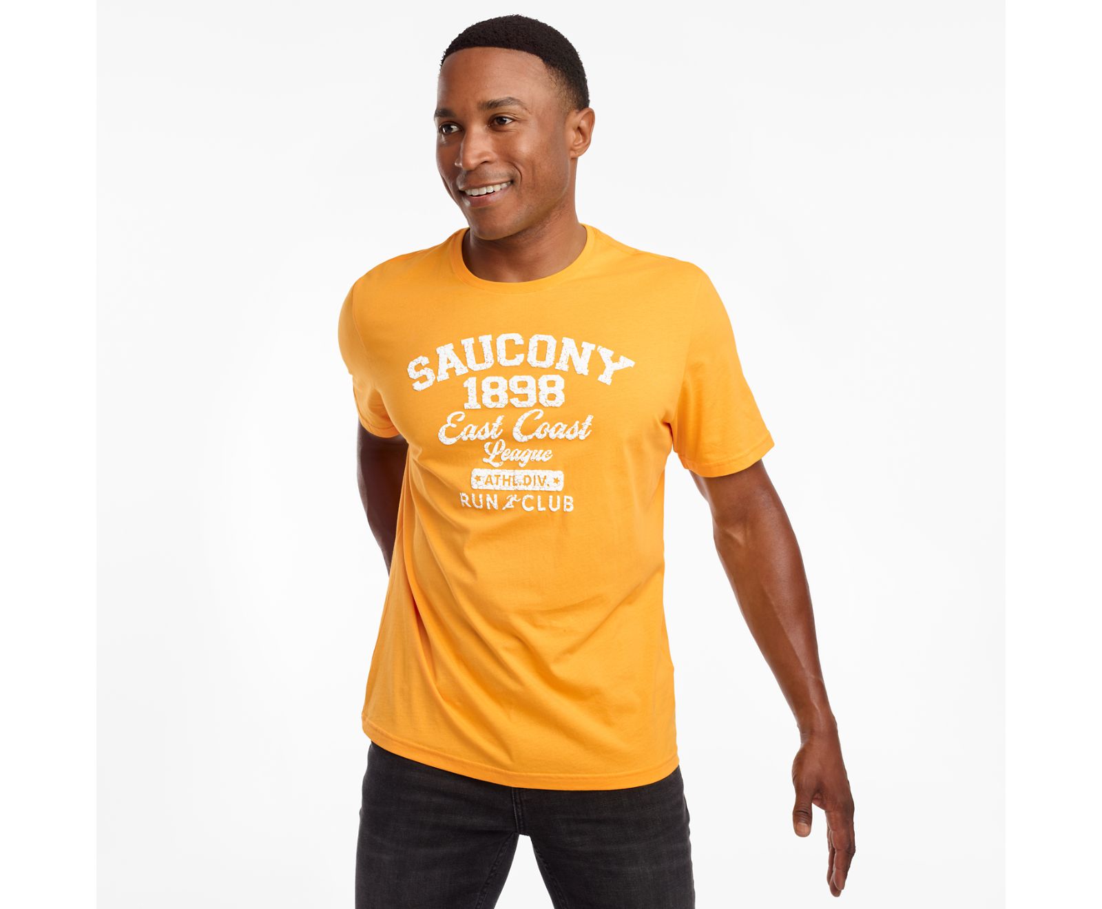 Yellow Men\'s Saucony Rested Short Sleeve Shirts | 0386-PXGVL