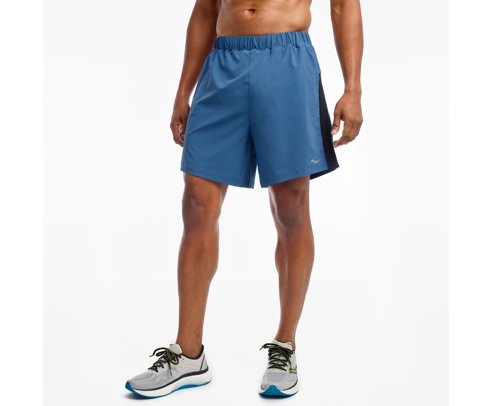 Blue Men's Saucony Outpace 7" Shorts | 4185-HDROX